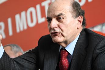 Governo, Bersani: Molti lo vedono come necessario incontro tra disperazioni